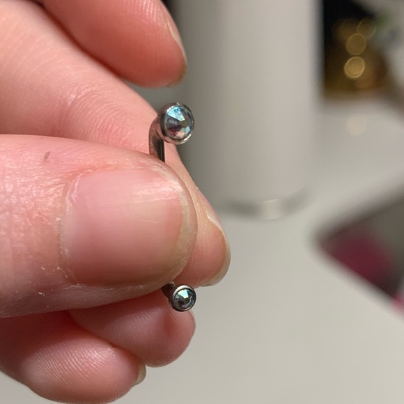 Flat surface barbell w/ flat bottom threaded gems - Picture 6 of 7